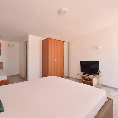 Vadul Chiquita Pensiune Vadu